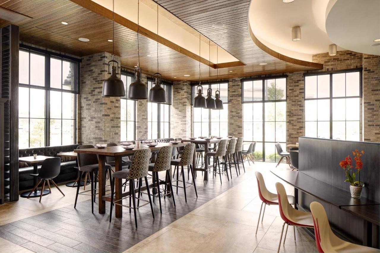 Archer Hotel